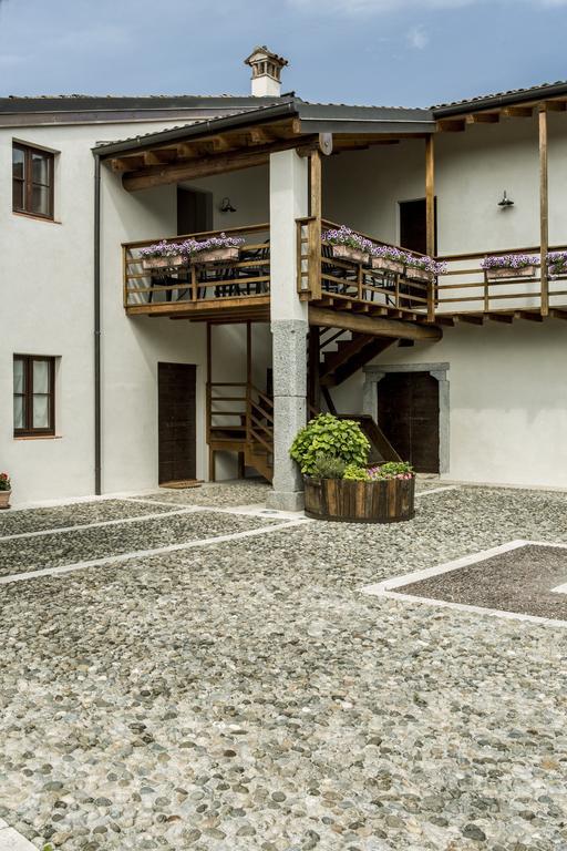 Aparthotel Cascina La Palazzina Saló Exterior foto