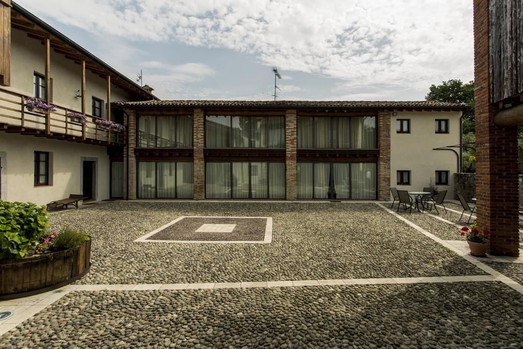 Aparthotel Cascina La Palazzina Saló Exterior foto